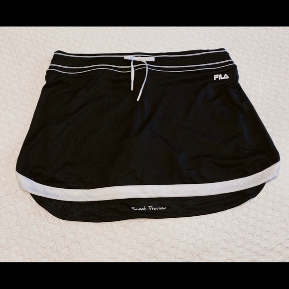 Fila Skirt With Attached Shorts. - Picture 6 of 8